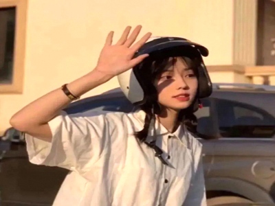 juliaAnn大战七个黑人,勇敢女子公园激战七人，正义之战引关注-4